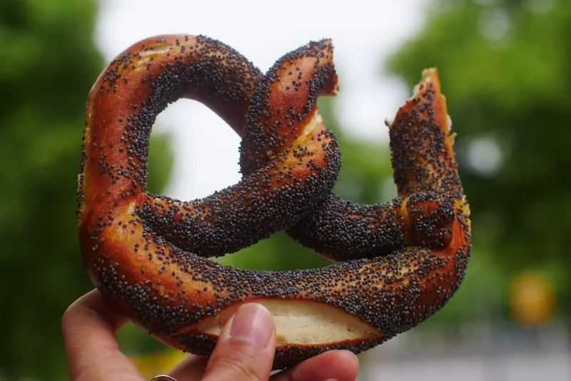 Hofbräu Wirtshaus (Pretzels & Beer)