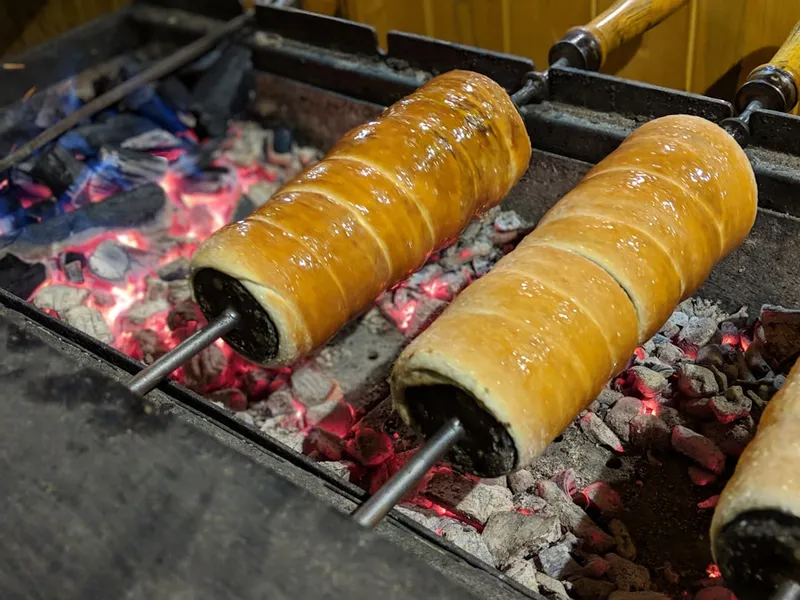 Kürtőskalács (Chimney Cake)