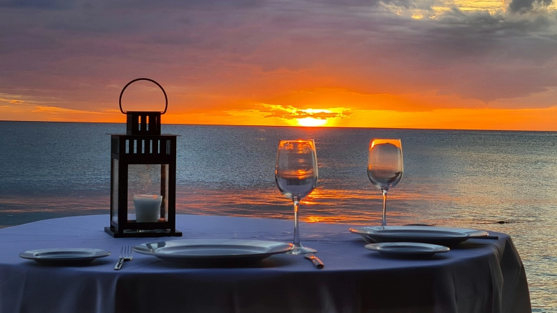 The Art of the Late Dinner